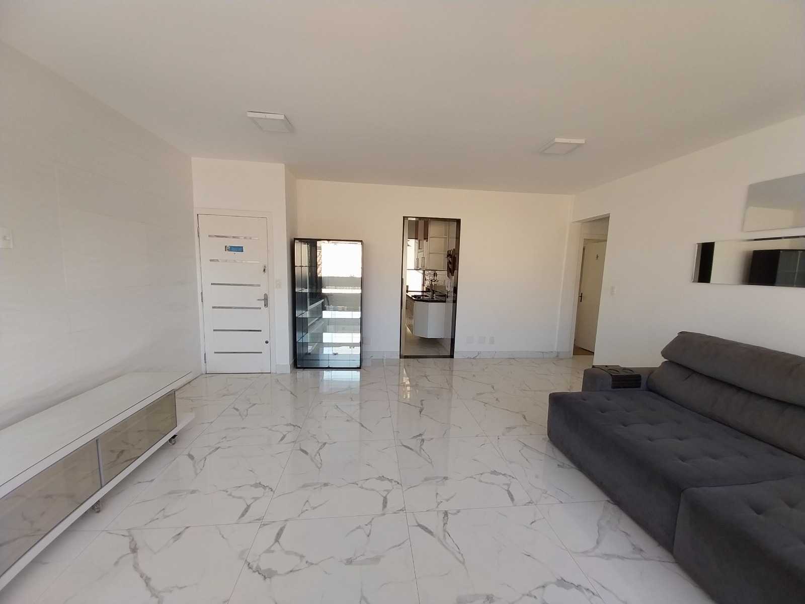 Apartamento à venda com 3 quartos, 150m² - Foto 2