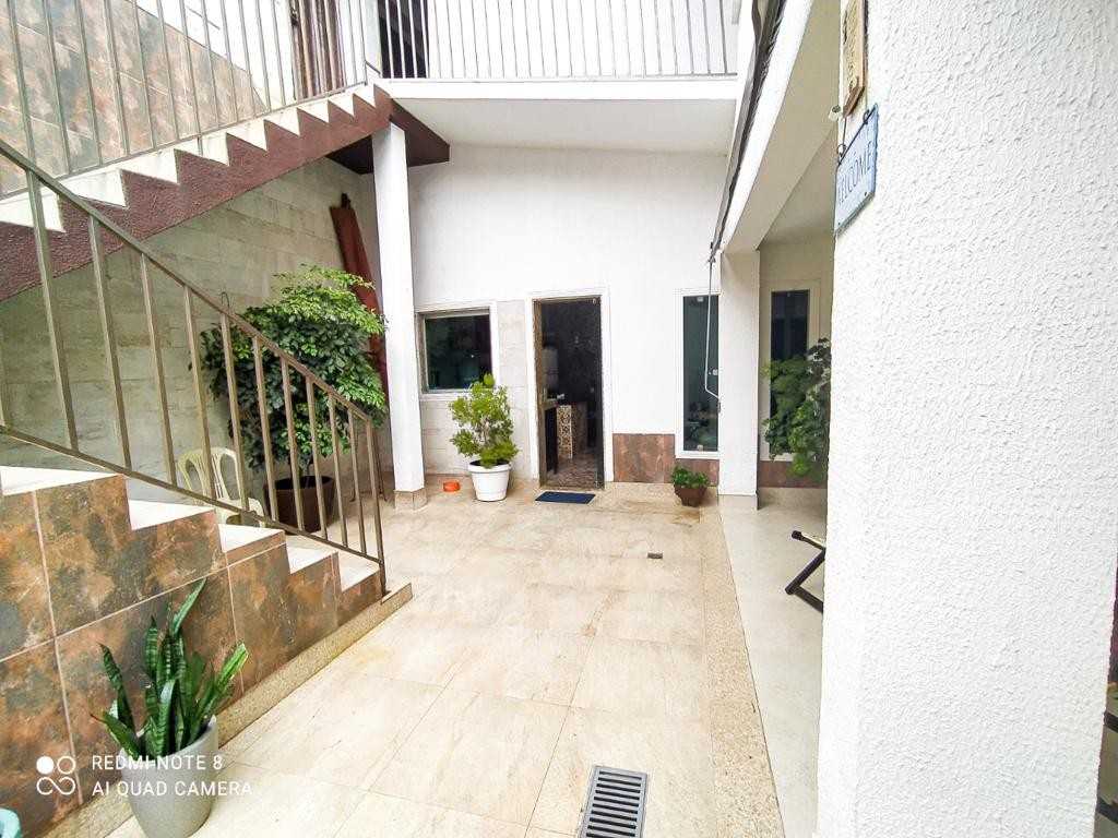 Casa à venda com 4 quartos, 318m² - Foto 4