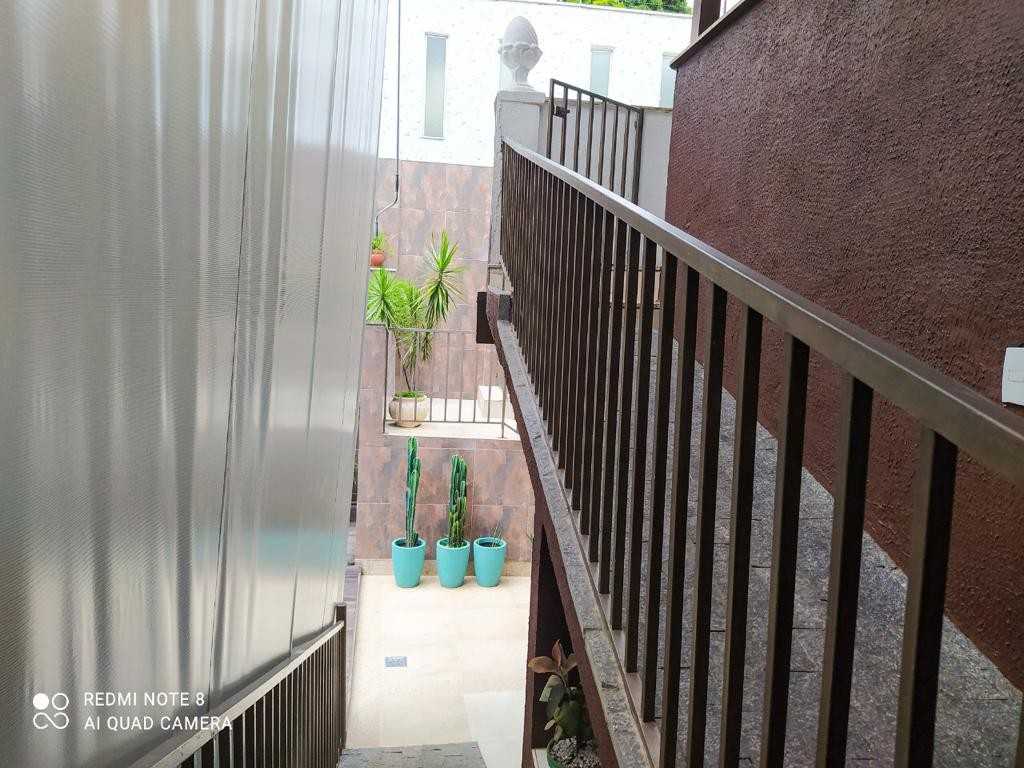 Casa à venda com 4 quartos, 318m² - Foto 14