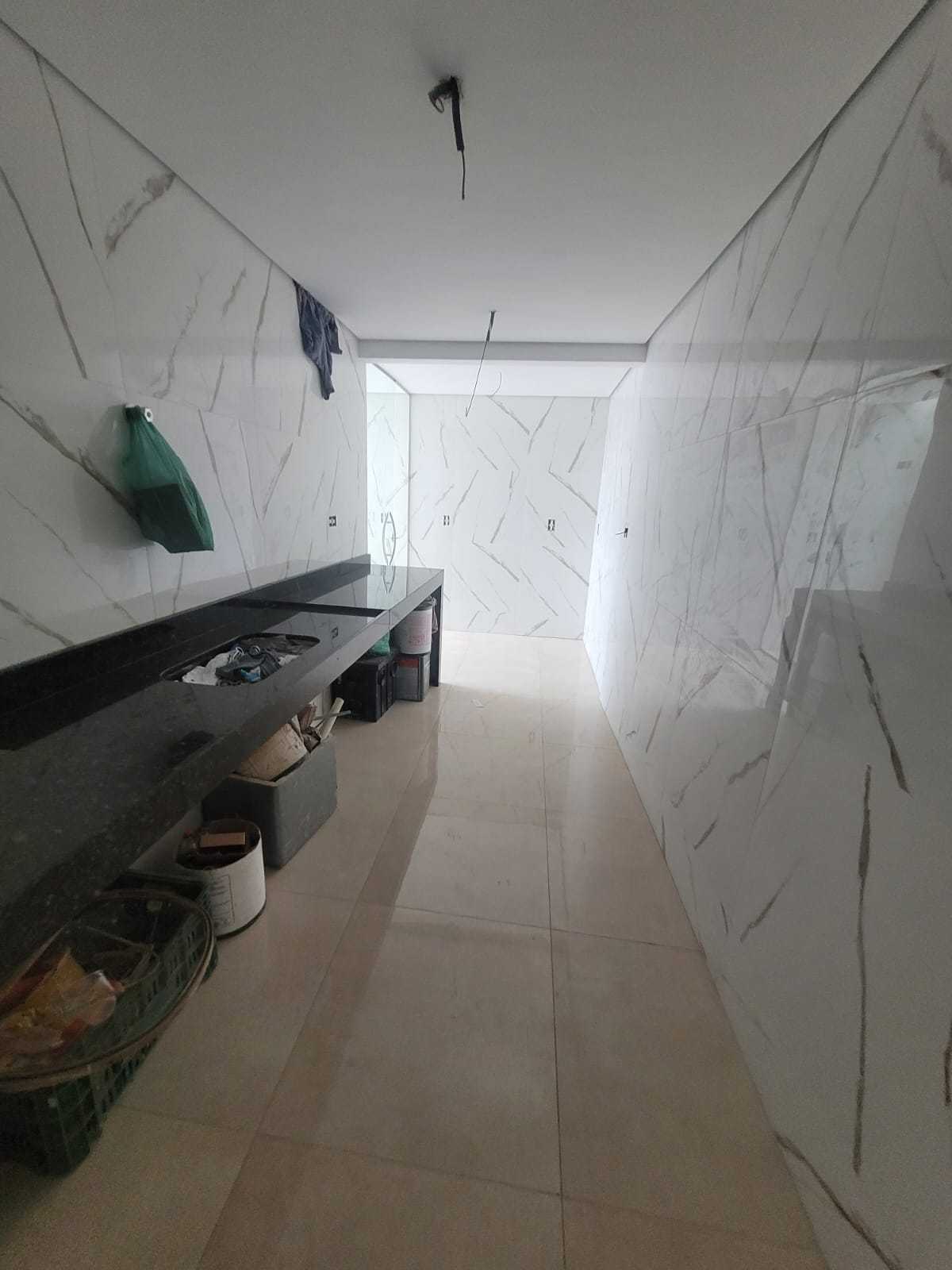 Casa à venda com 4 quartos, 240m² - Foto 14