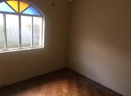 Casa à venda com 3 quartos, 270m² - Foto 8