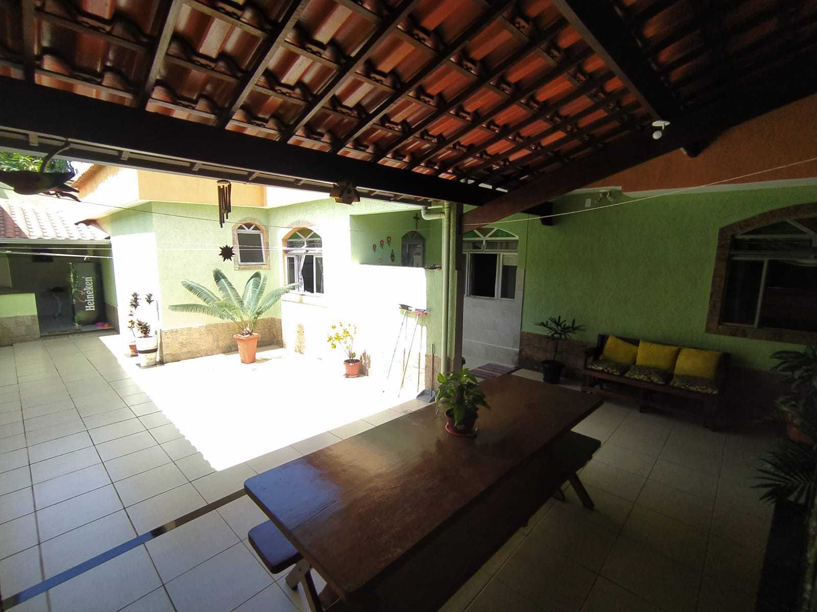 Casa à venda com 2 quartos, 115m² - Foto 4