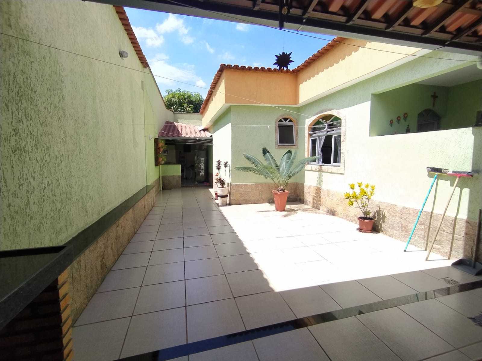 Casa à venda com 2 quartos, 115m² - Foto 13