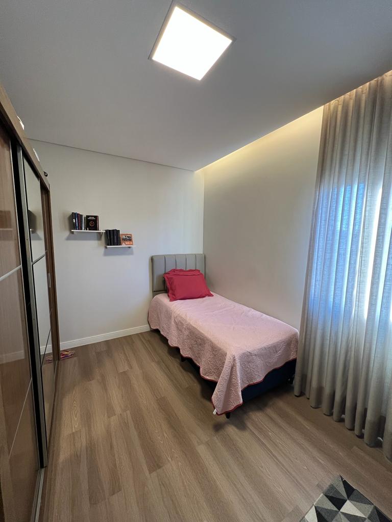 Casa à venda com 3 quartos, 231m² - Foto 16