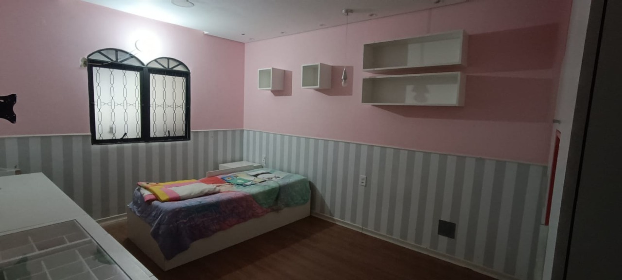 Casa à venda com 3 quartos, 300m² - Foto 12