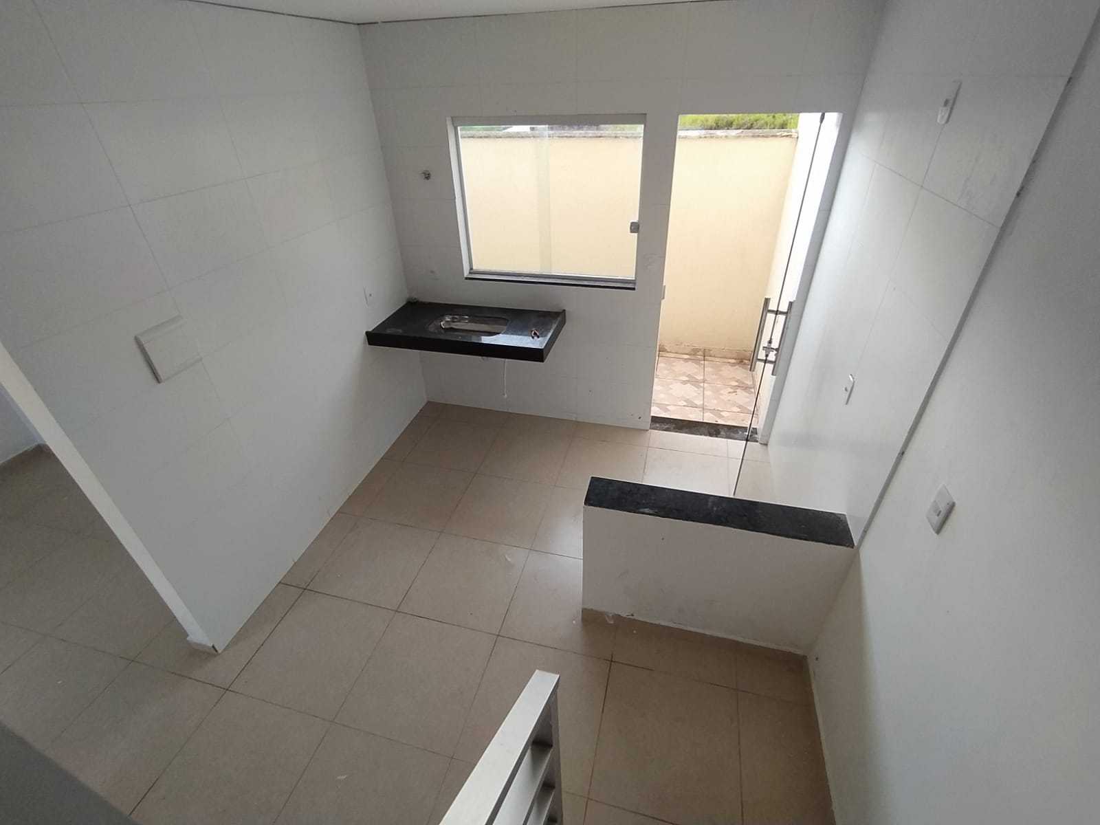 Casa à venda com 2 quartos, 63m² - Foto 6