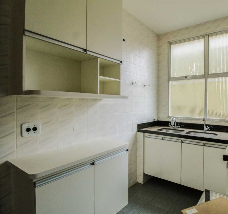 Apartamento à venda com 3 quartos, 110m² - Foto 18