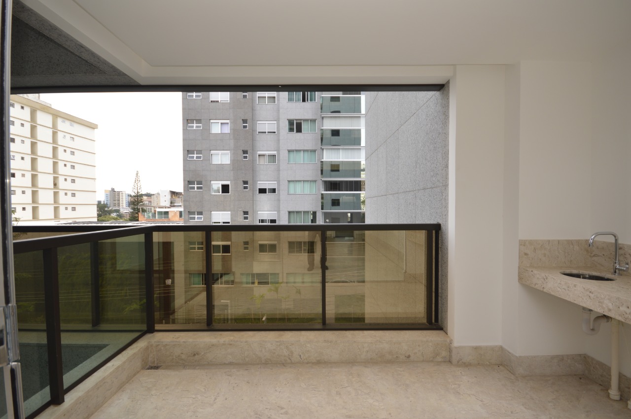 Apartamento à venda com 4 quartos, 197m² - Foto 18