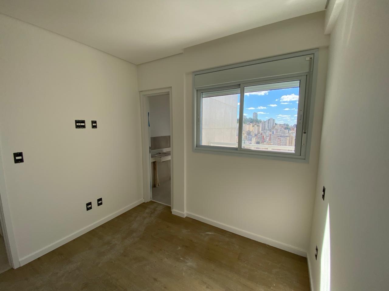 Apartamento à venda com 4 quartos, 197m² - Foto 14