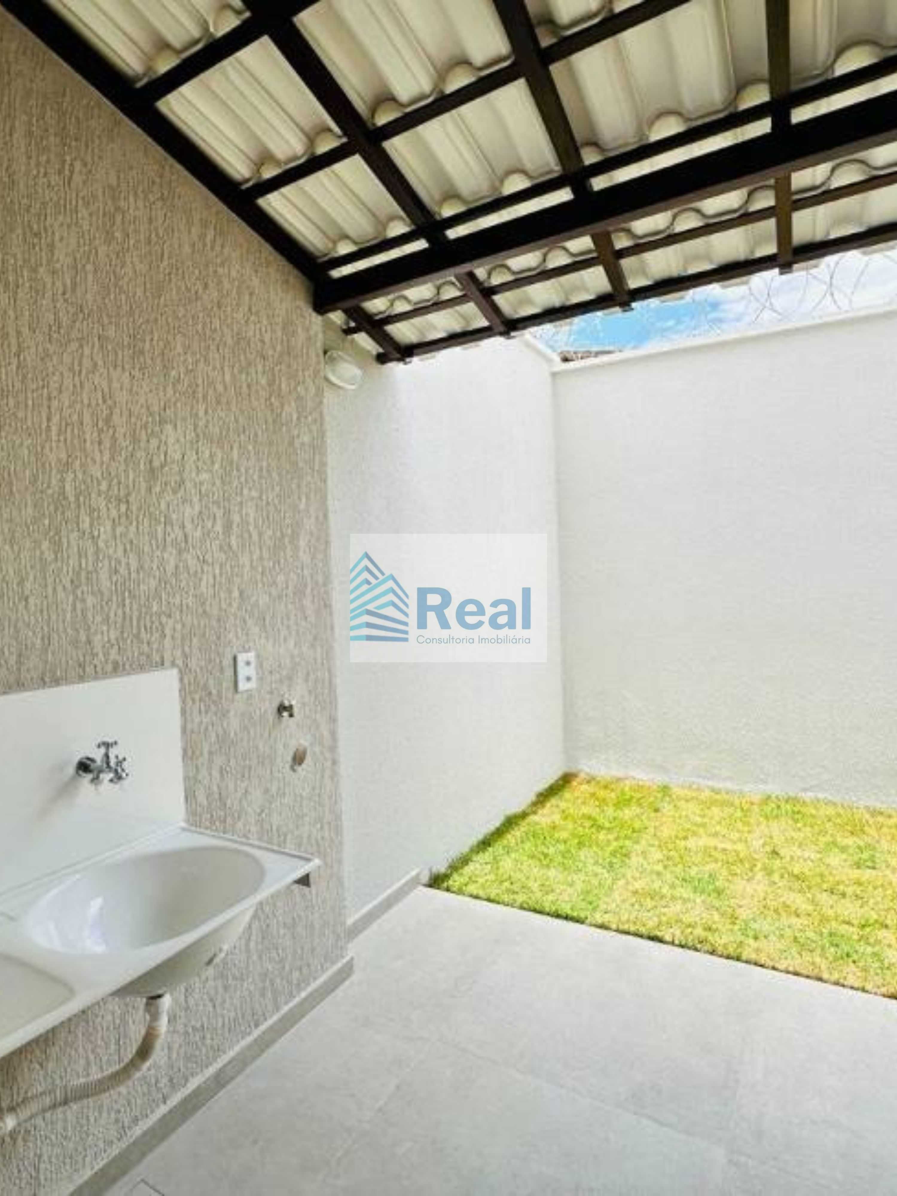 Casa à venda com 2 quartos, 74m² - Foto 2