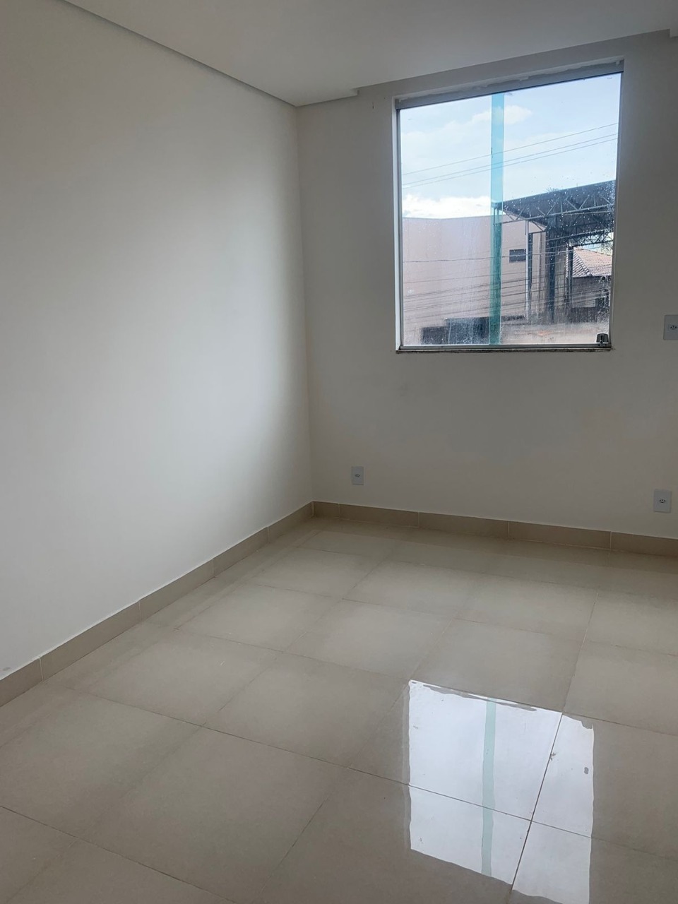 Casa à venda com 3 quartos, 110m² - Foto 3