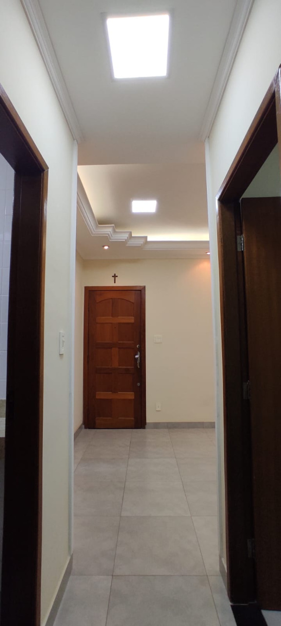 Apartamento à venda com 2 quartos, 50m² - Foto 4