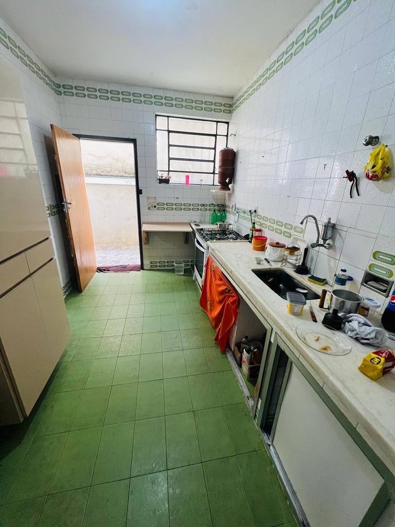 Casa à venda com 4 quartos, 242m² - Foto 16