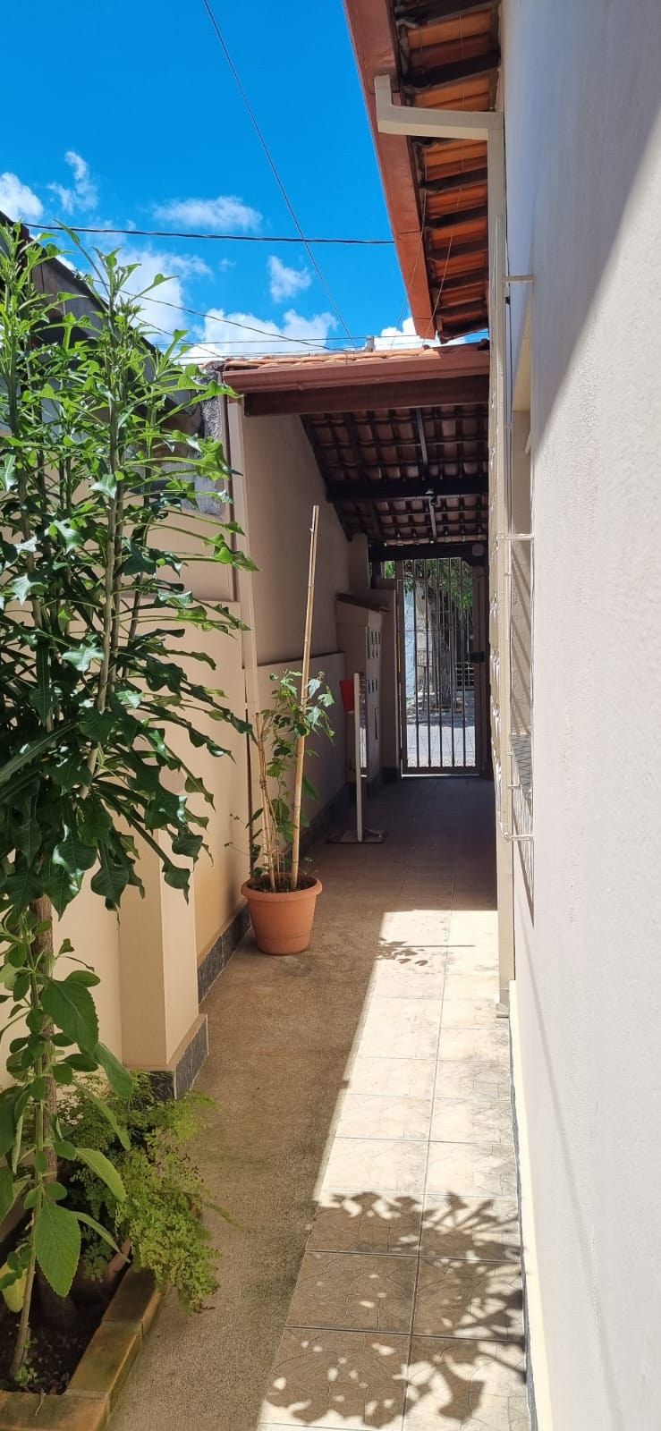 Casa à venda com 8 quartos, 245m² - Foto 18