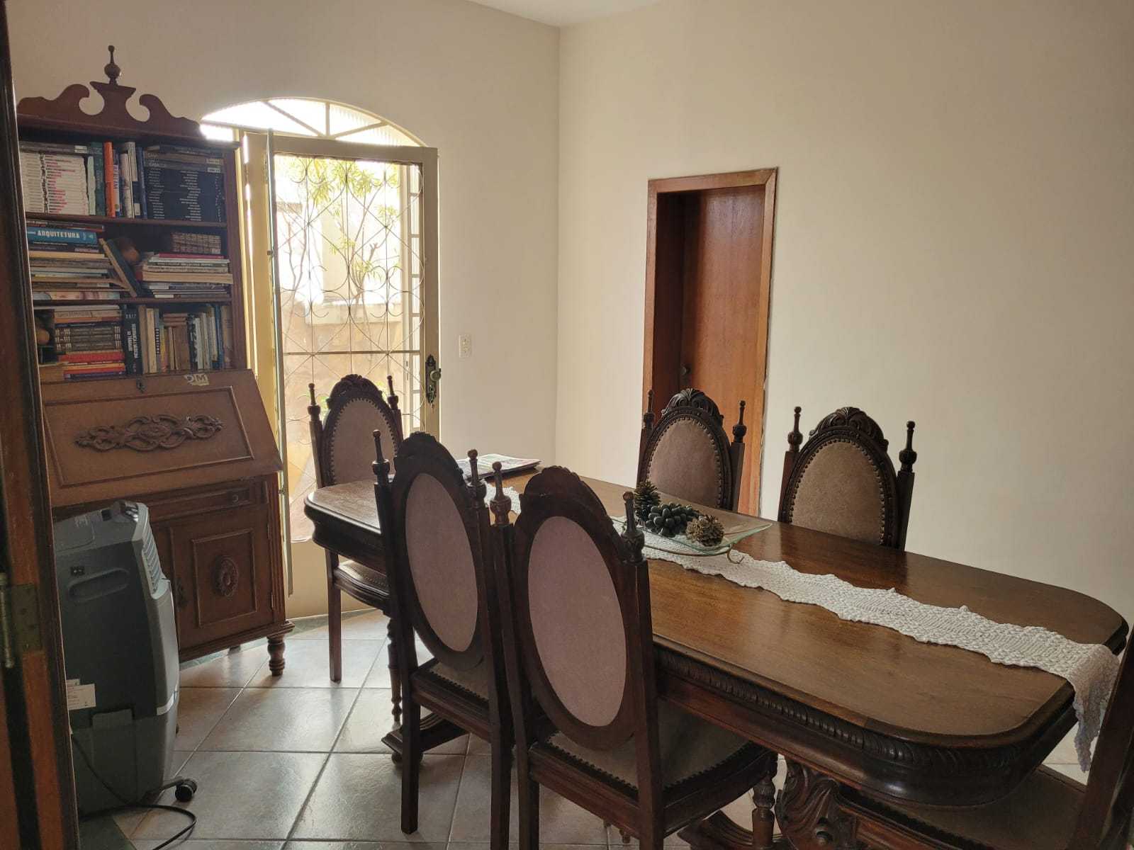 Casa à venda com 4 quartos, 239m² - Foto 8