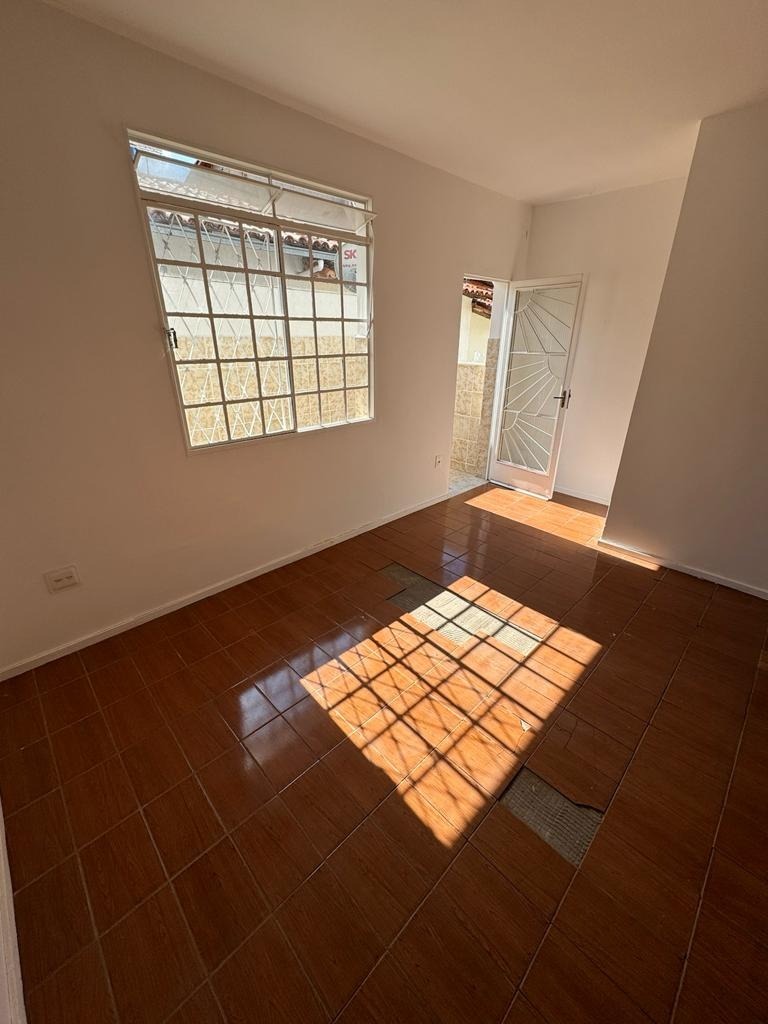 Casa à venda com 3 quartos, 92m² - Foto 7