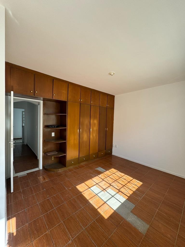 Casa à venda com 3 quartos, 92m² - Foto 6