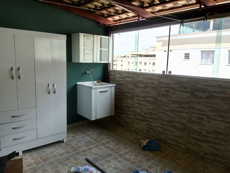 Cobertura à venda com 2 quartos, 90m² - Foto 2