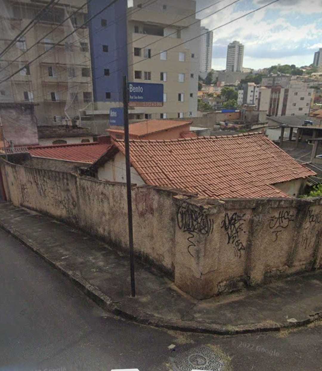 Casa à venda com 3 quartos, 300m² - Foto 5