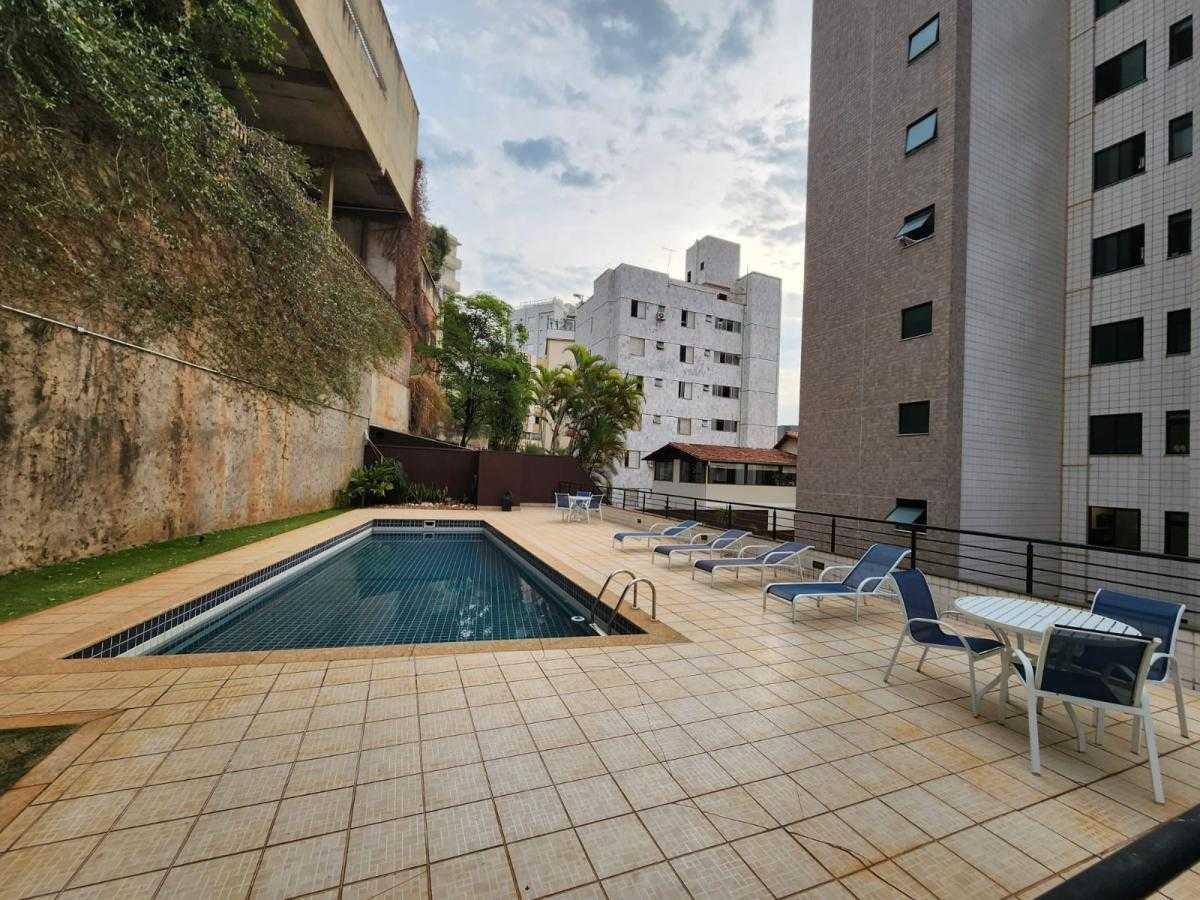 Apartamento à venda com 4 quartos, 177m² - Foto 1