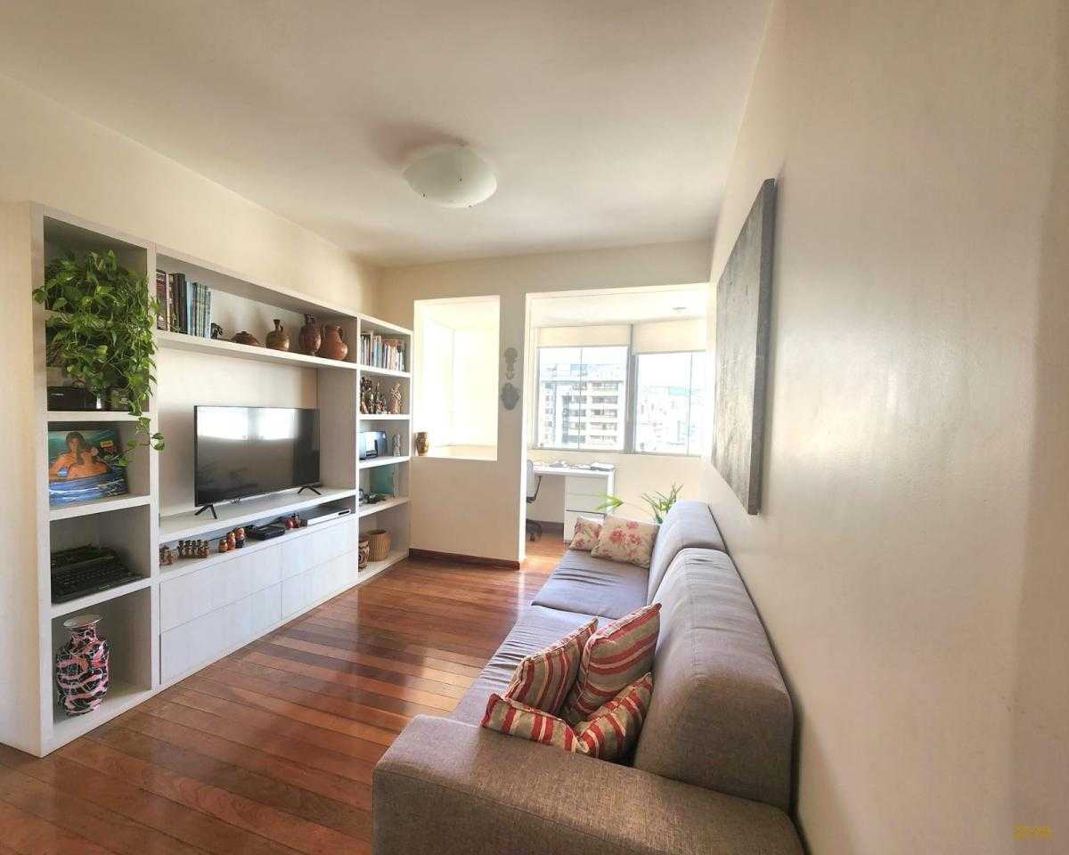 Apartamento à venda com 3 quartos, 250m² - Foto 1