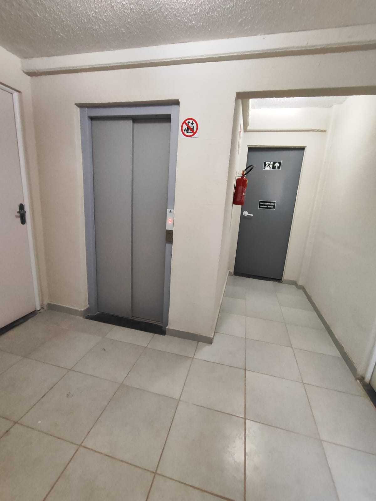 Apartamento à venda com 2 quartos, 50m² - Foto 12