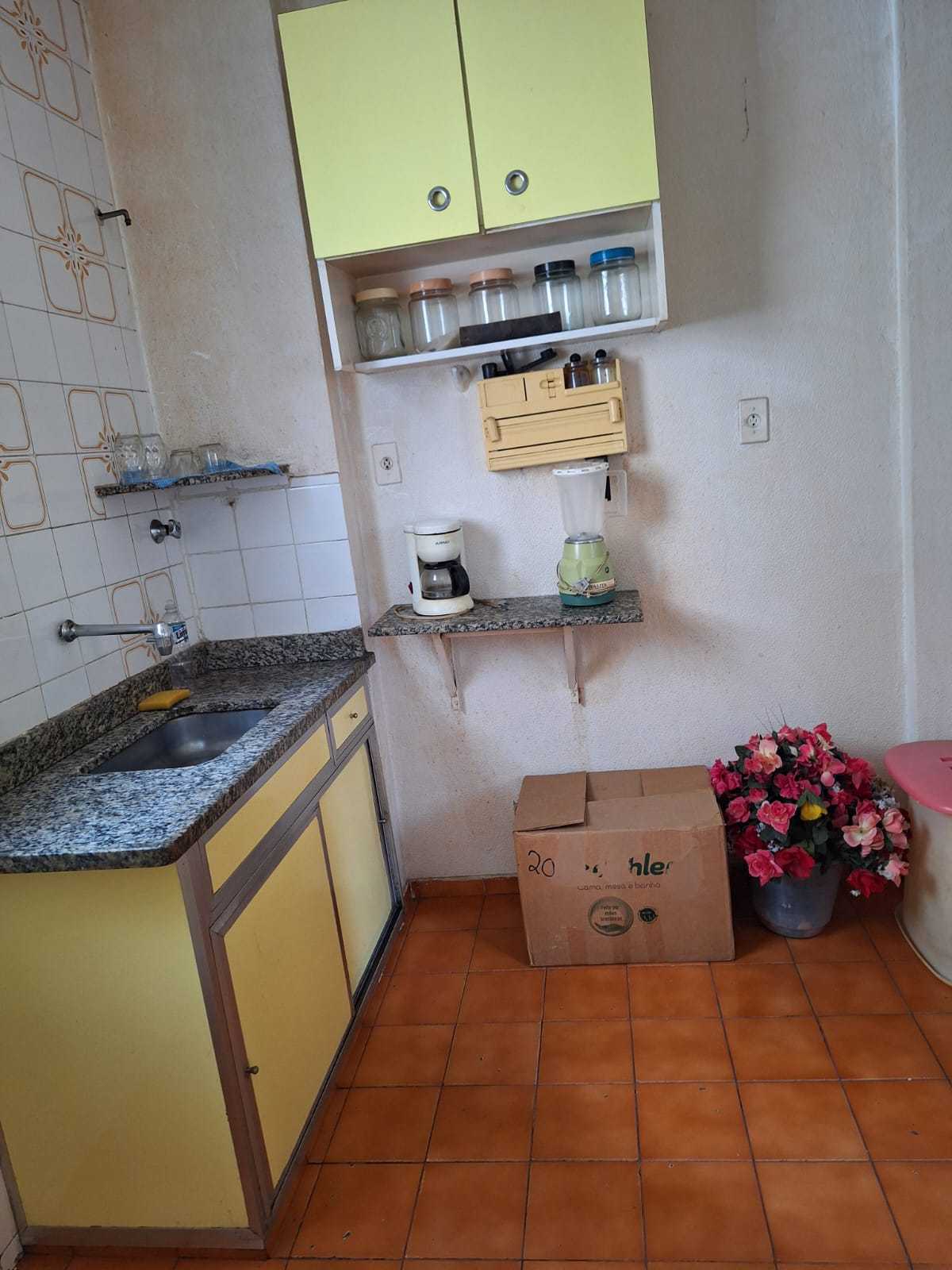 Apartamento à venda com 2 quartos, 60m² - Foto 13