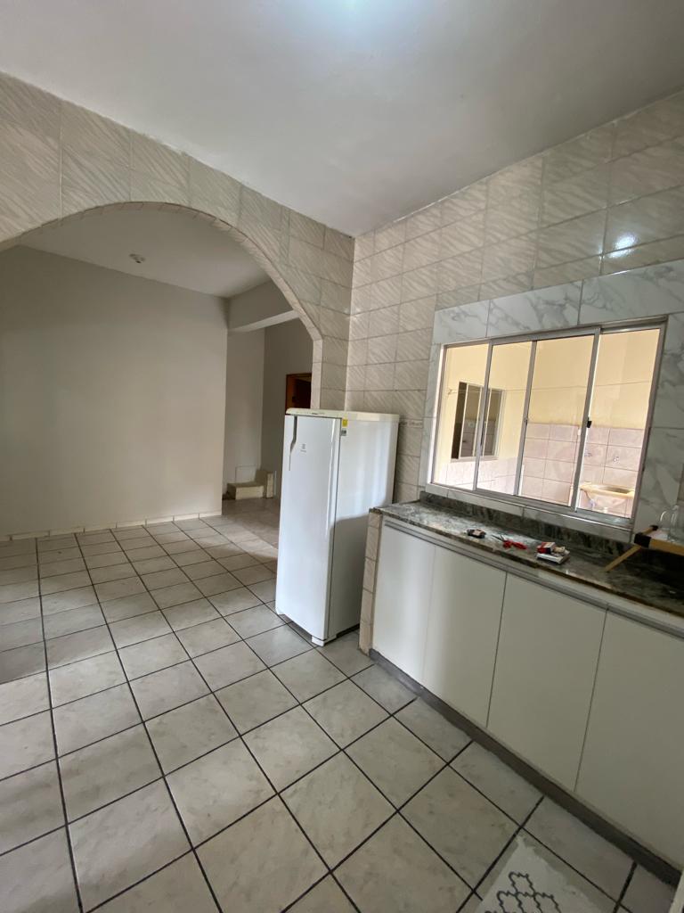 Casa para alugar com 3 quartos, 80m² - Foto 9