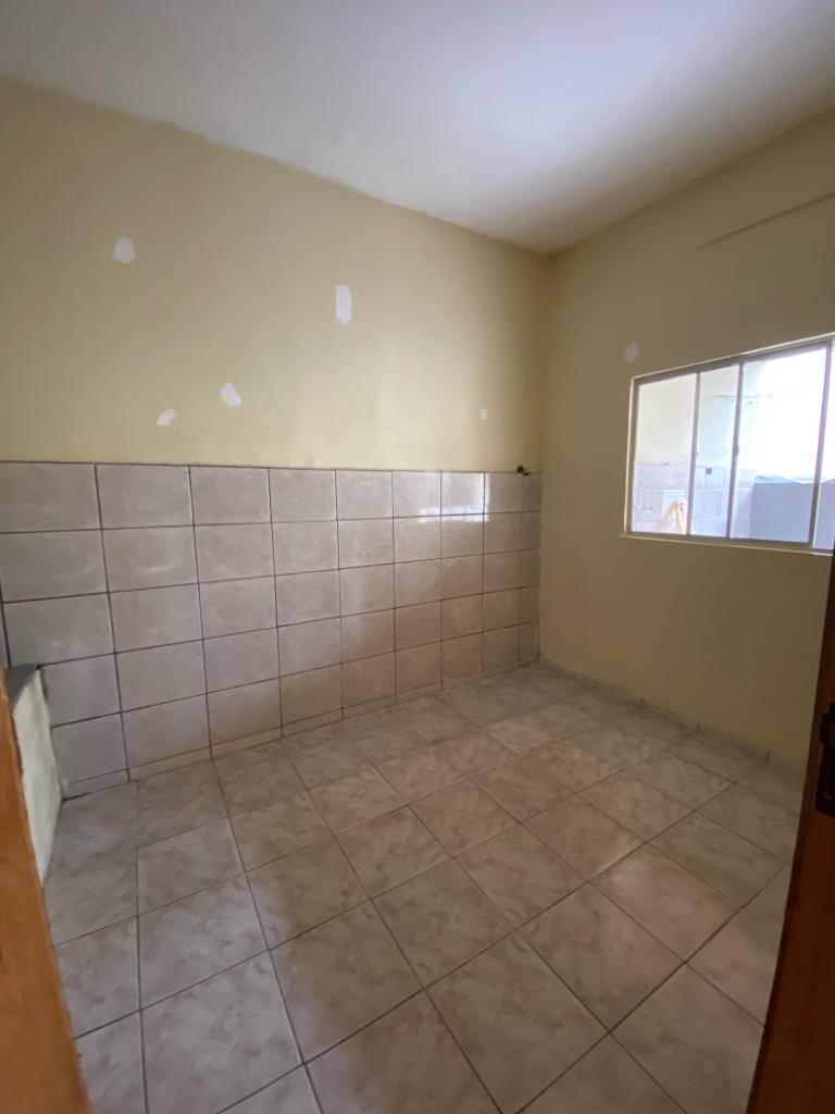 Casa para alugar com 3 quartos, 80m² - Foto 6