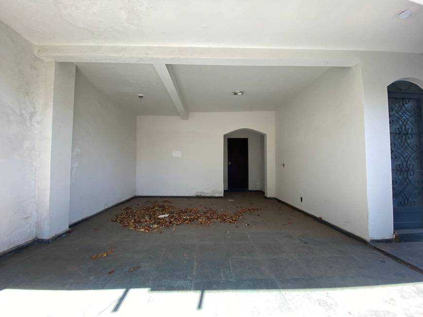 Casa à venda com 4 quartos, 260m² - Foto 9