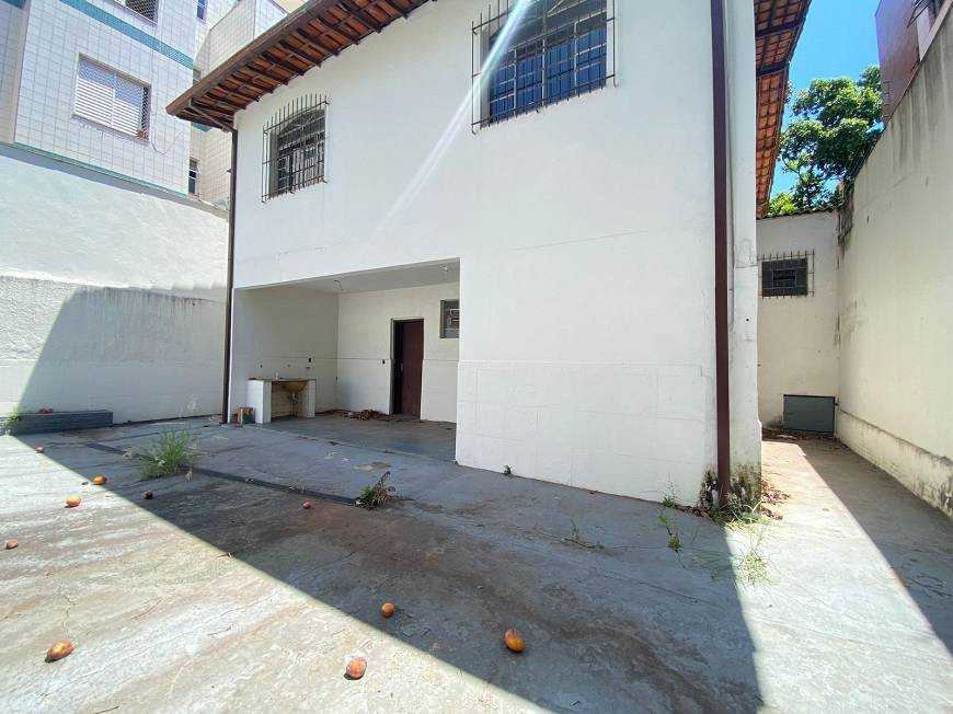 Casa à venda com 4 quartos, 260m² - Foto 11