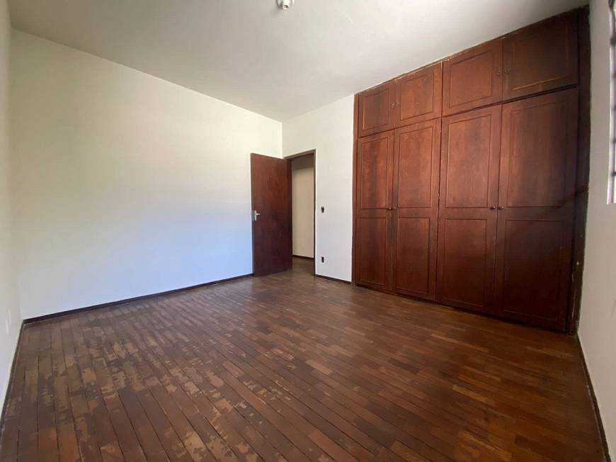 Casa à venda com 4 quartos, 260m² - Foto 6