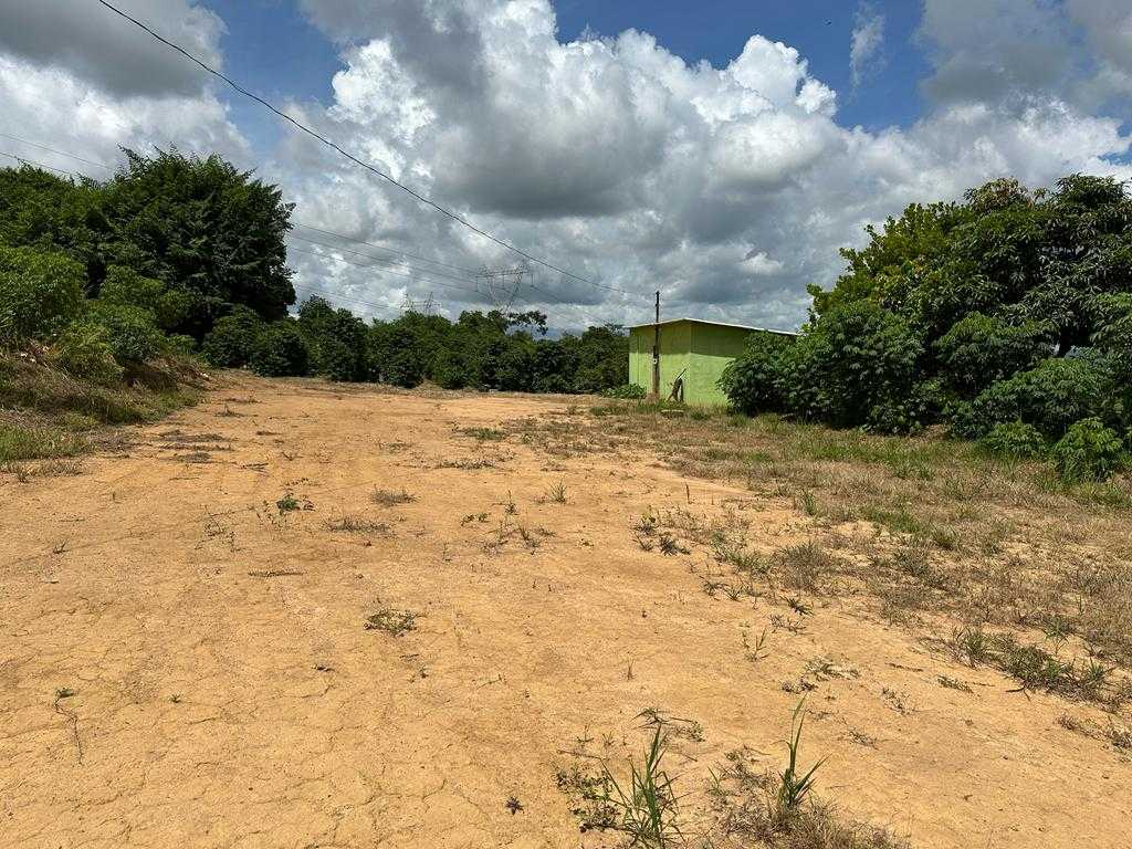 Chácara à venda com 2 quartos, 30000m² - Foto 20