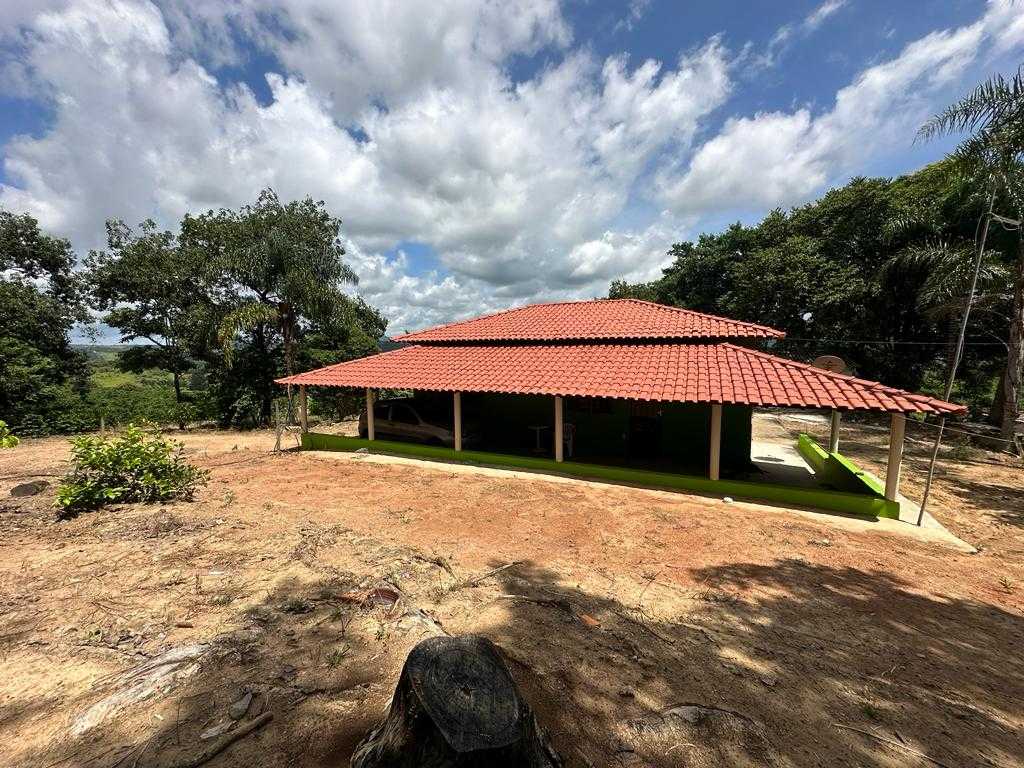 Chácara à venda com 2 quartos, 30000m² - Foto 1