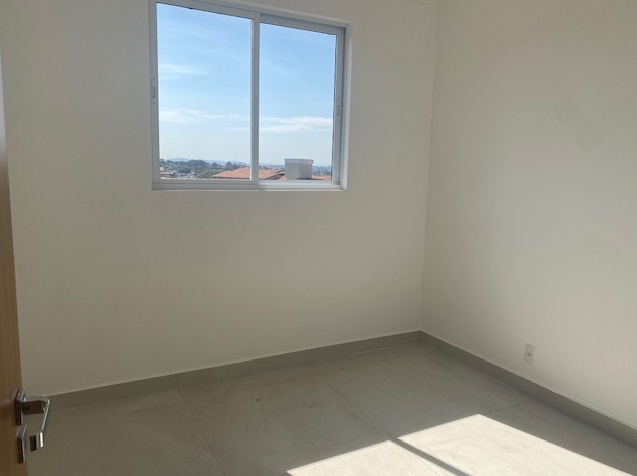 Apartamento à venda com 2 quartos, 69m² - Foto 4