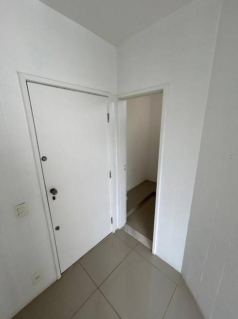 Apartamento à venda com 4 quartos, 170m² - Foto 19