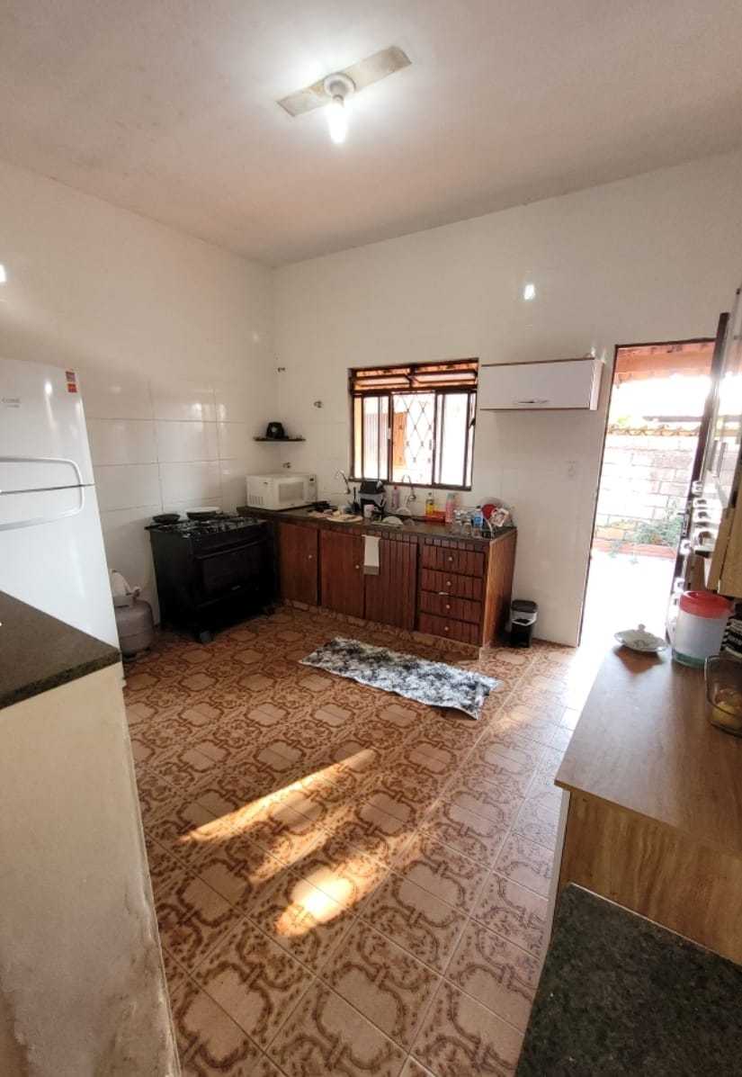 Casa à venda com 3 quartos, 168m² - Foto 7