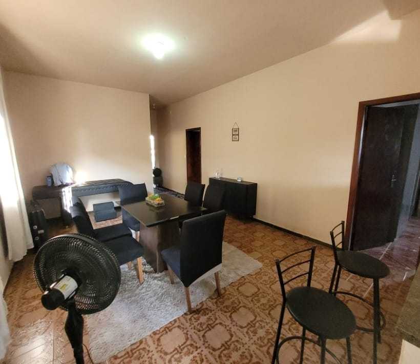 Casa à venda com 3 quartos, 168m² - Foto 4