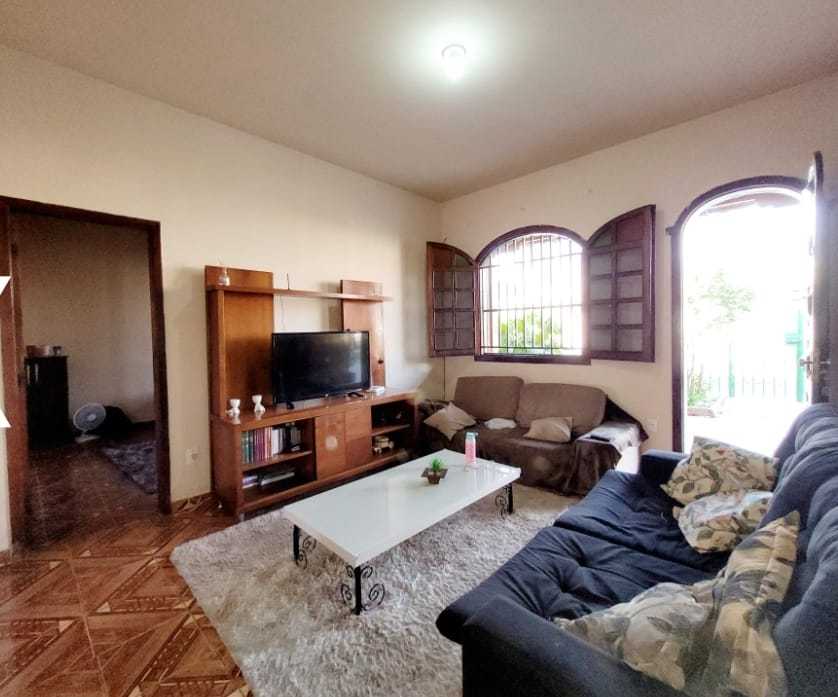 Casa à venda com 3 quartos, 168m² - Foto 2