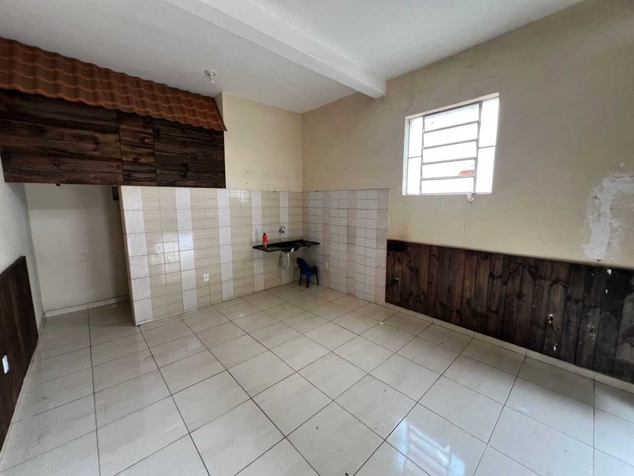 Loja-Salão para alugar, 24m² - Foto 1