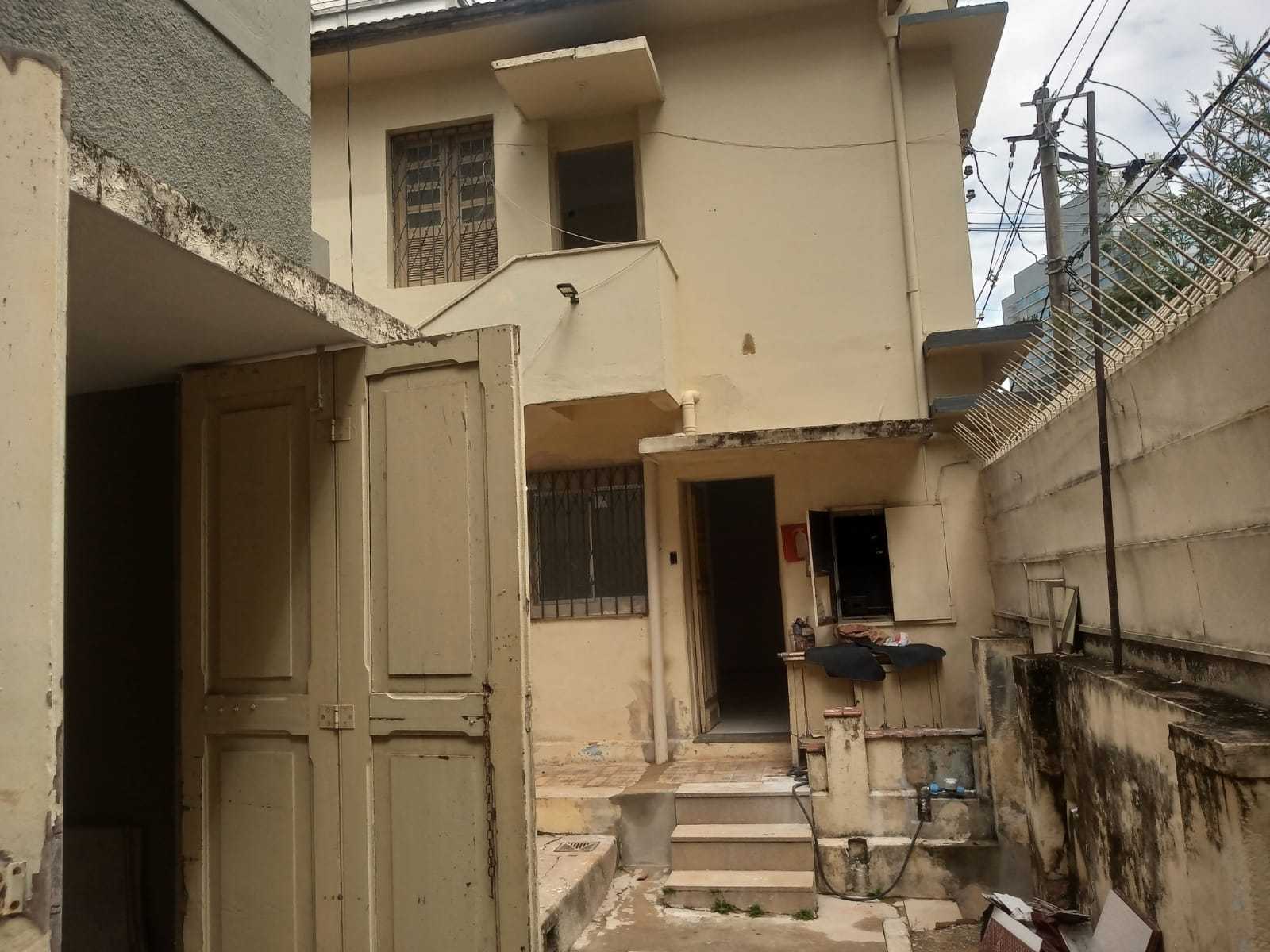 Casa à venda com 7 quartos, 220m² - Foto 20