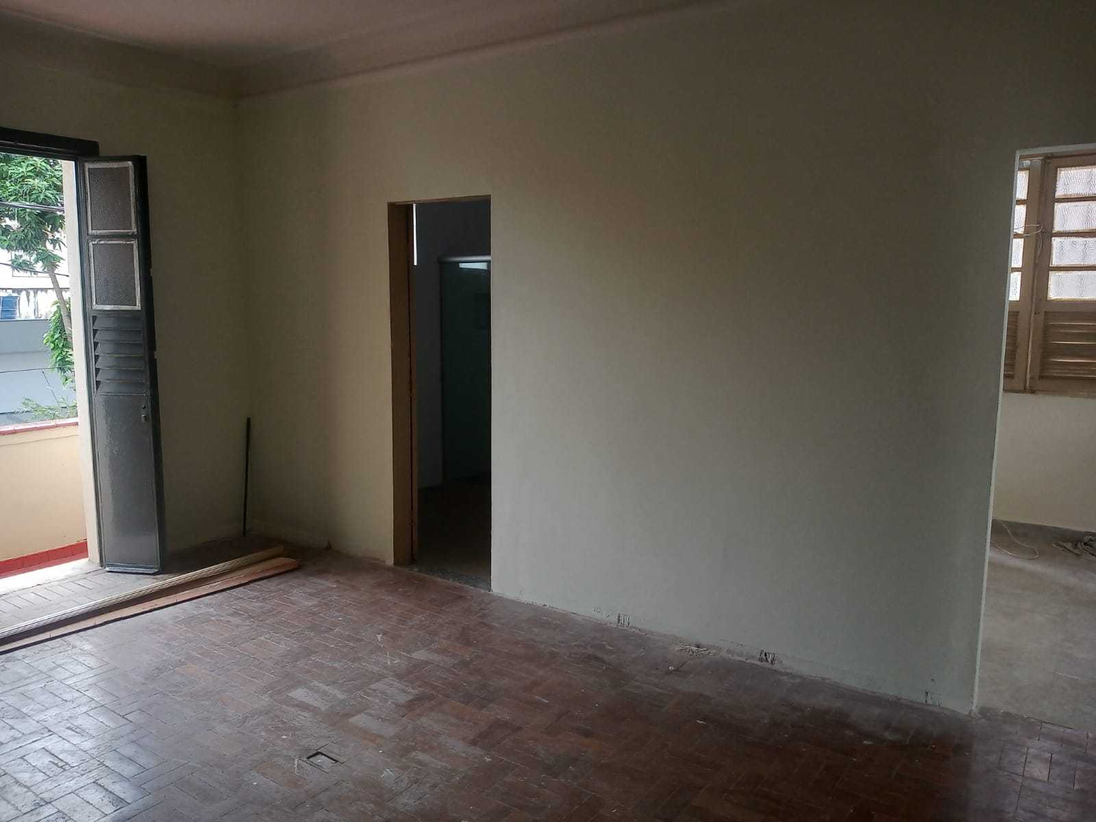 Casa à venda com 7 quartos, 220m² - Foto 9