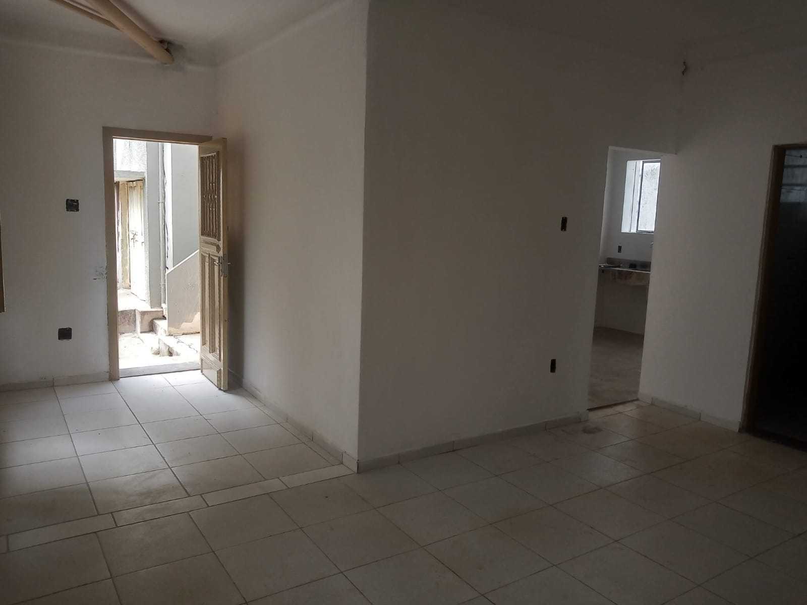 Casa à venda com 7 quartos, 220m² - Foto 10