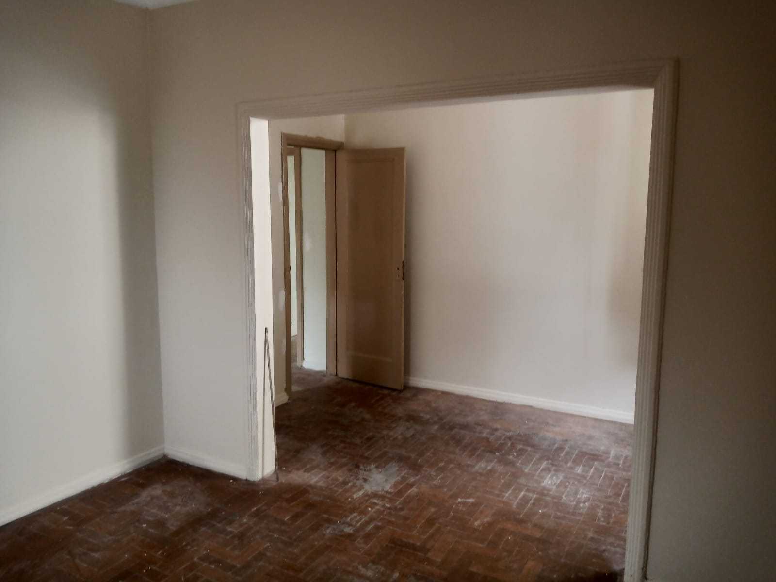 Casa à venda com 7 quartos, 220m² - Foto 7