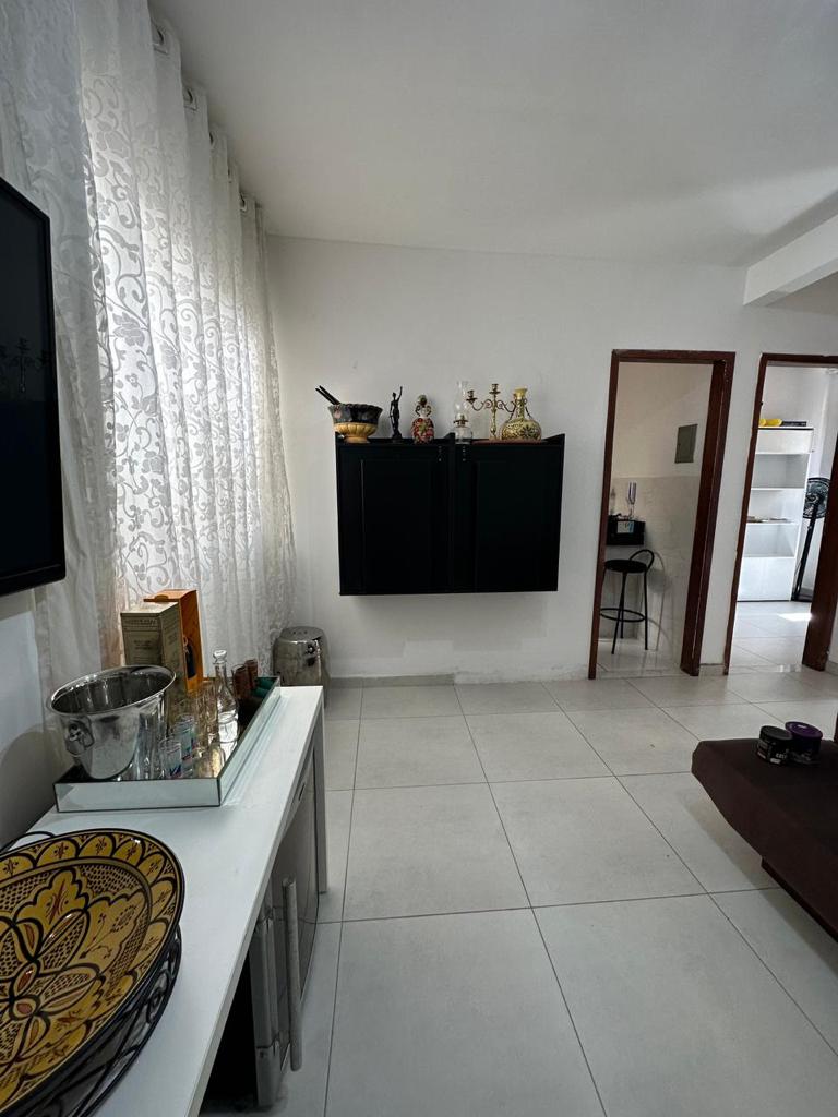 Apartamento à venda com 2 quartos, 60m² - Foto 2