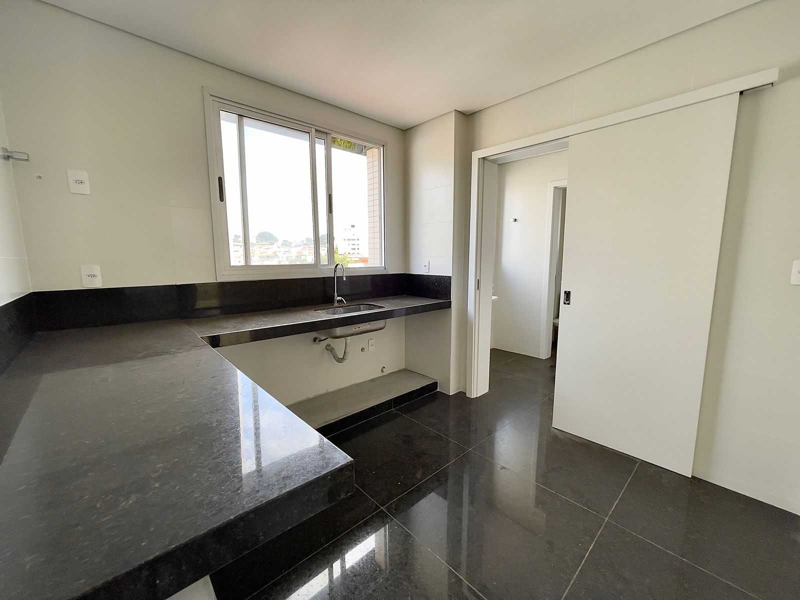 Apartamento à venda com 4 quartos, 113m² - Foto 6