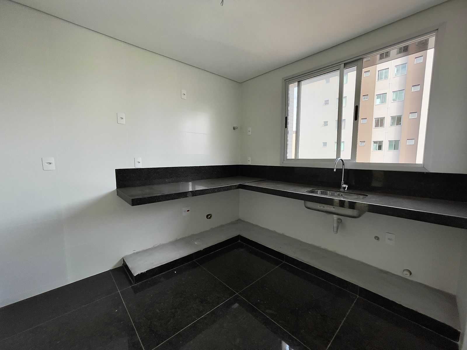 Apartamento à venda com 4 quartos, 113m² - Foto 7