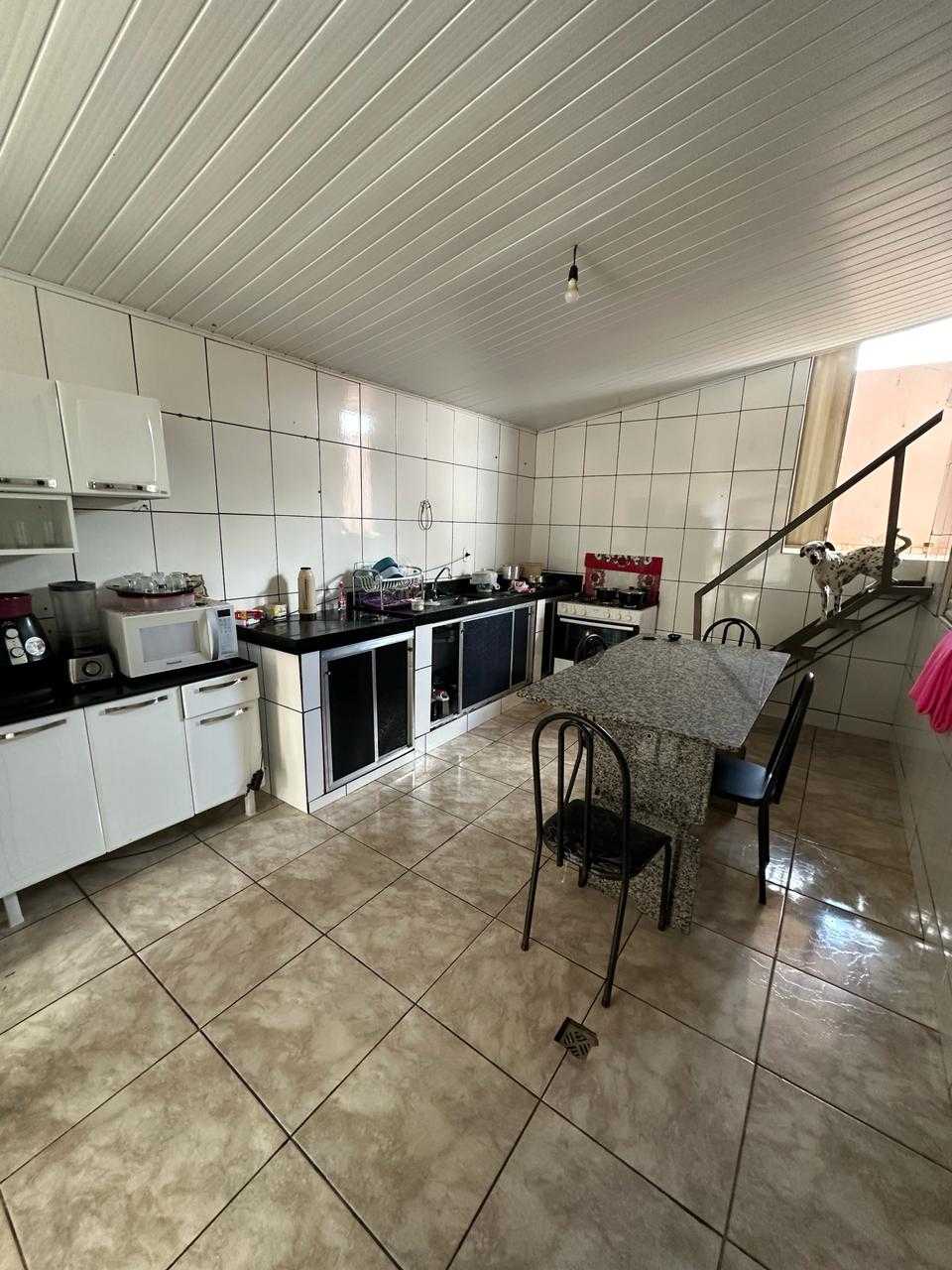 Casa à venda com 3 quartos, 200m² - Foto 12