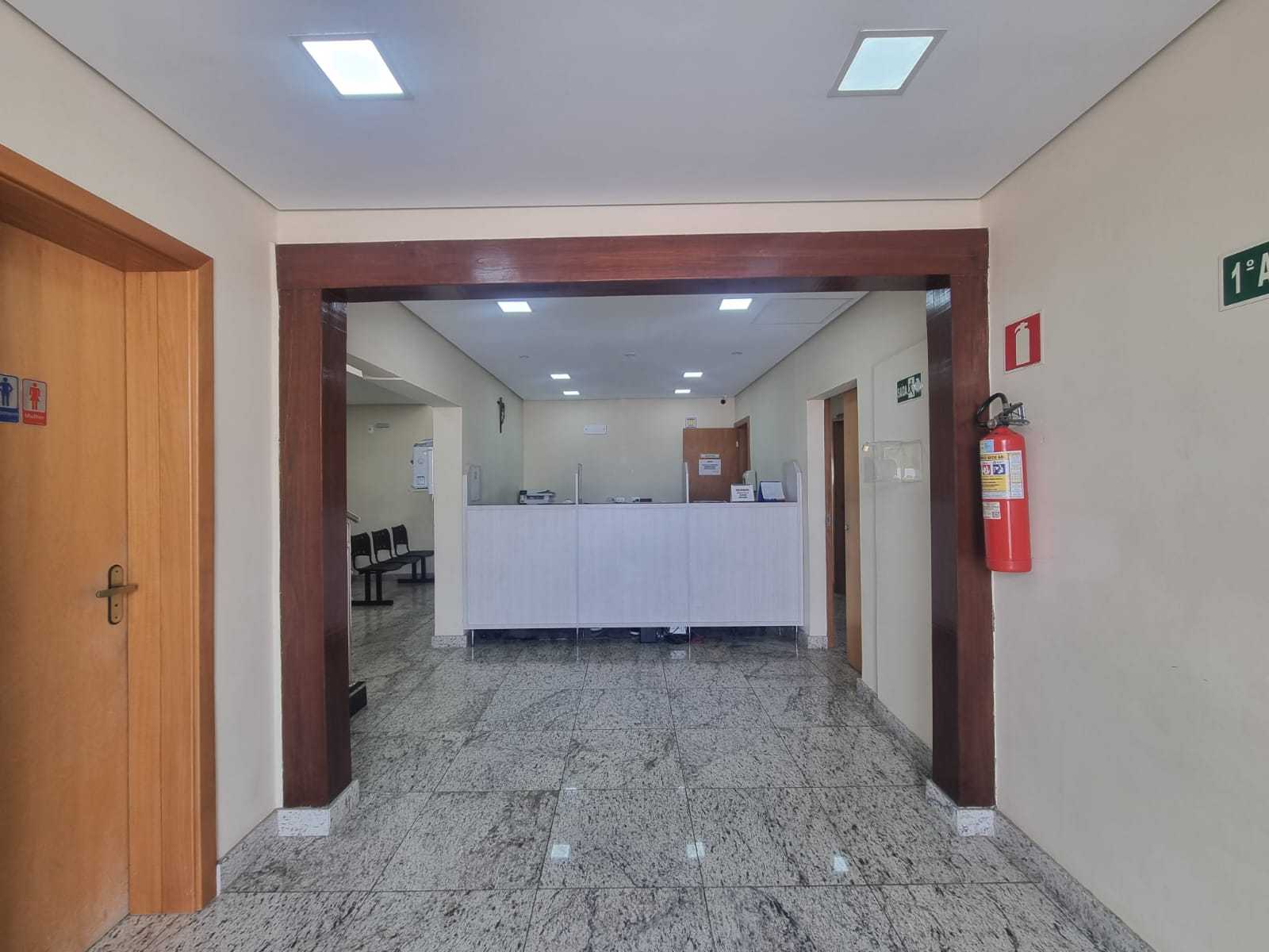 Casa à venda com 1 quarto, 391m² - Foto 1