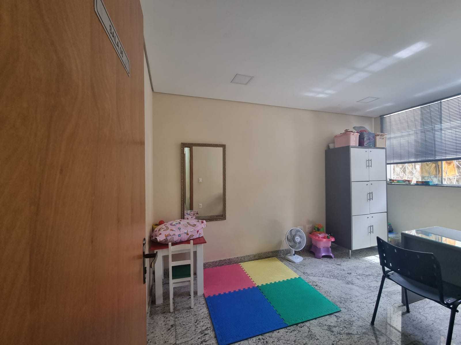 Casa à venda com 1 quarto, 391m² - Foto 25